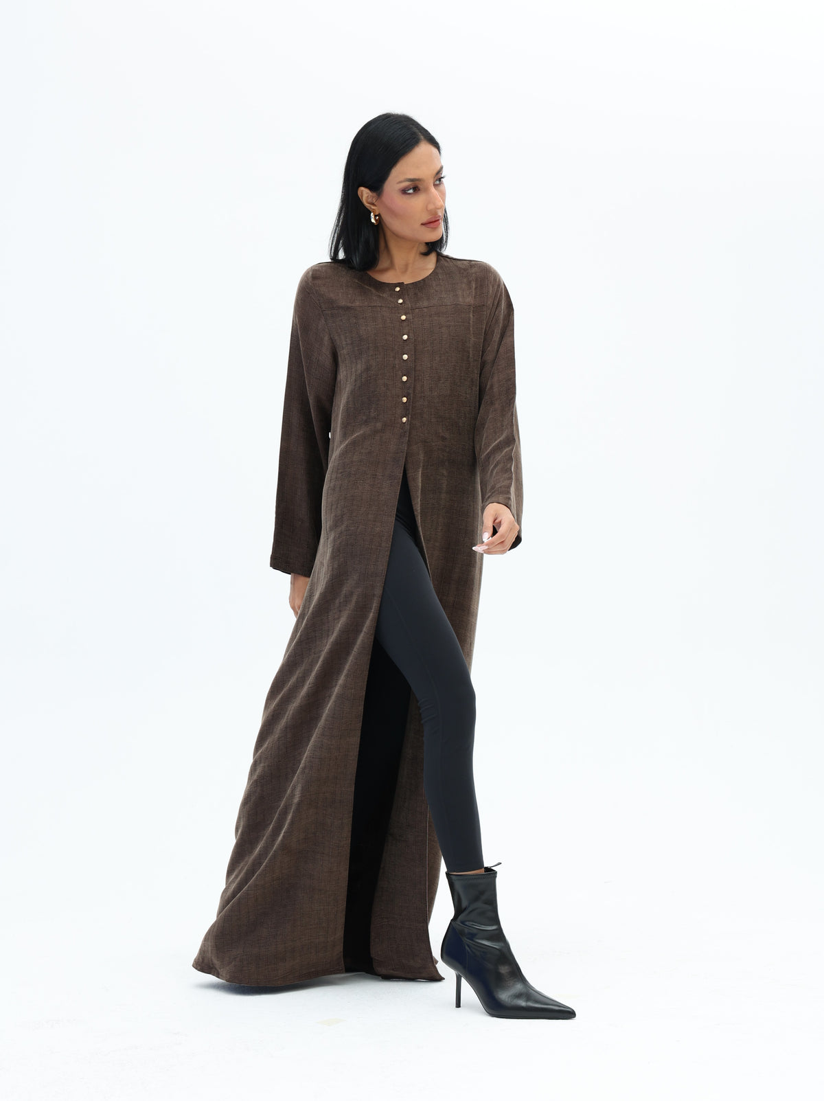 Serena Abaya - Stillness (Brown)