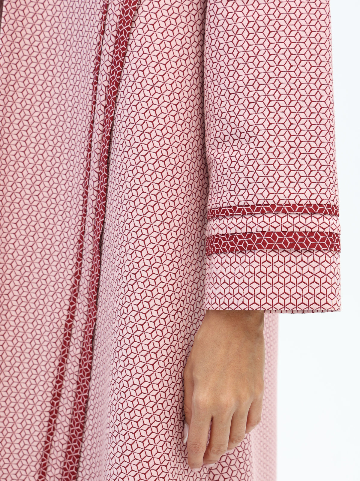 Brisa Abaya — Breeze