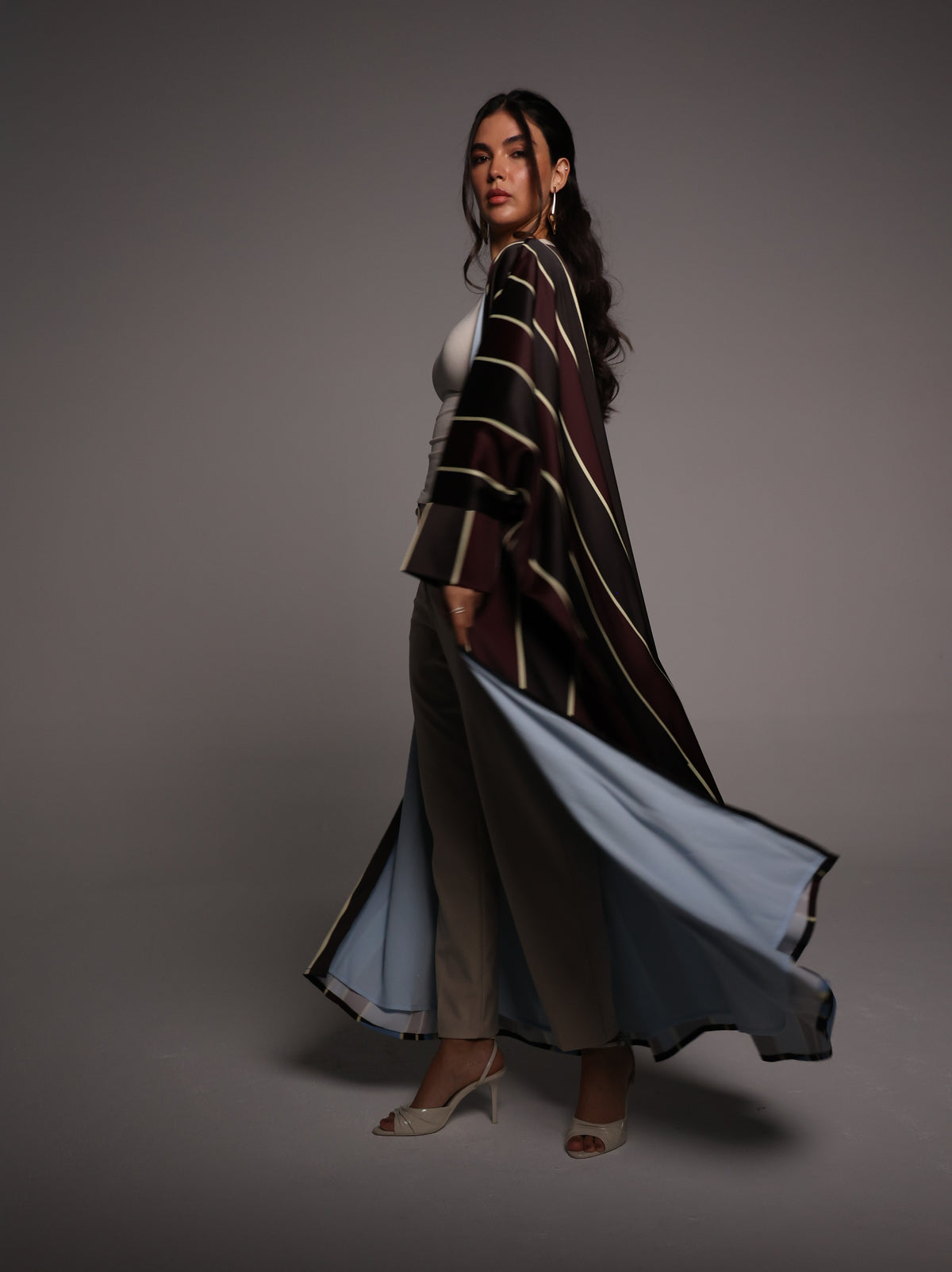Fluir Abaya — Flow
